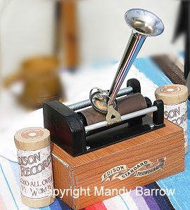image: phonograph